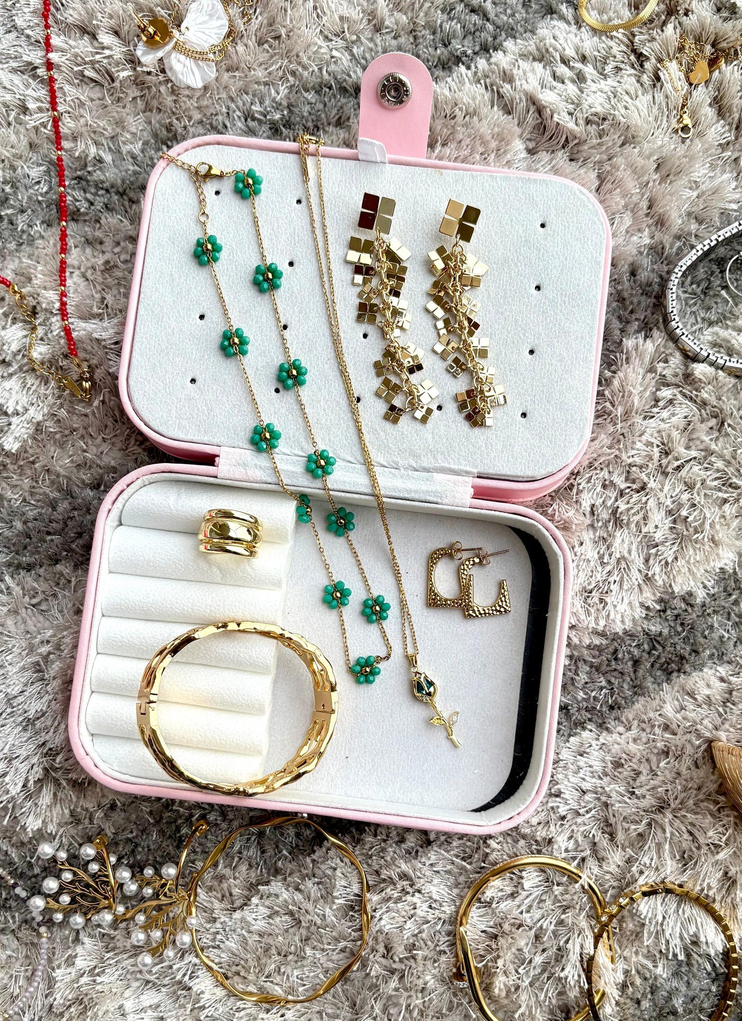 The Everyday Glow Box Gift Hamper🌷