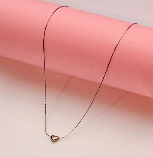 Minimal Heart Pendant Necklace