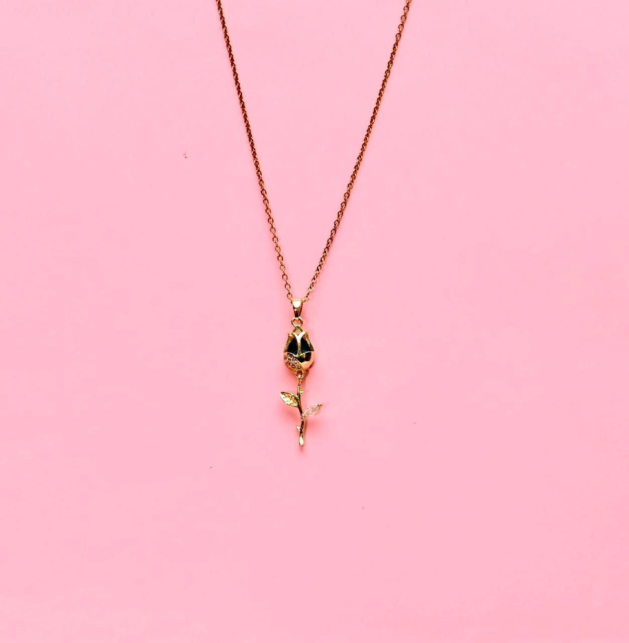 "Dewdrop Rose" Gold Necklace